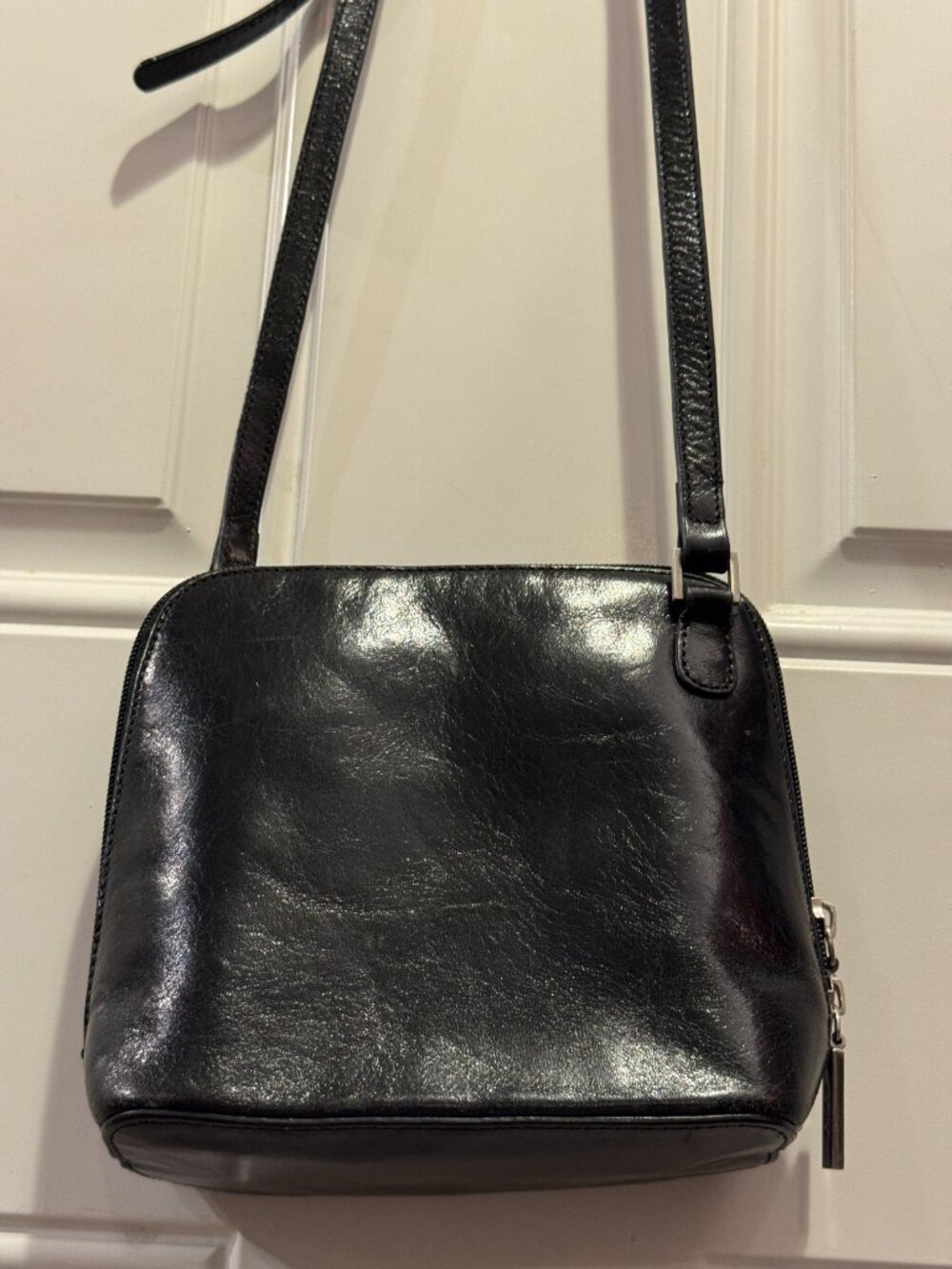 Hobo International Nash Leather Mini Crossbody Bag Black Zipper Red Interior